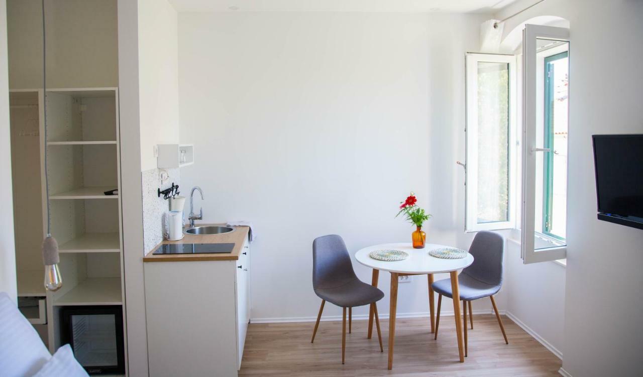 Soukki Town Centre 1 Guest house *